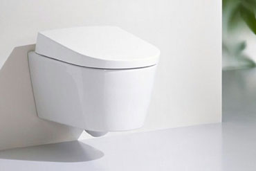 Luxury toilets from Simply Baths